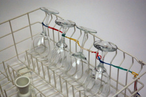 Protects-glasses-in-dishwasher